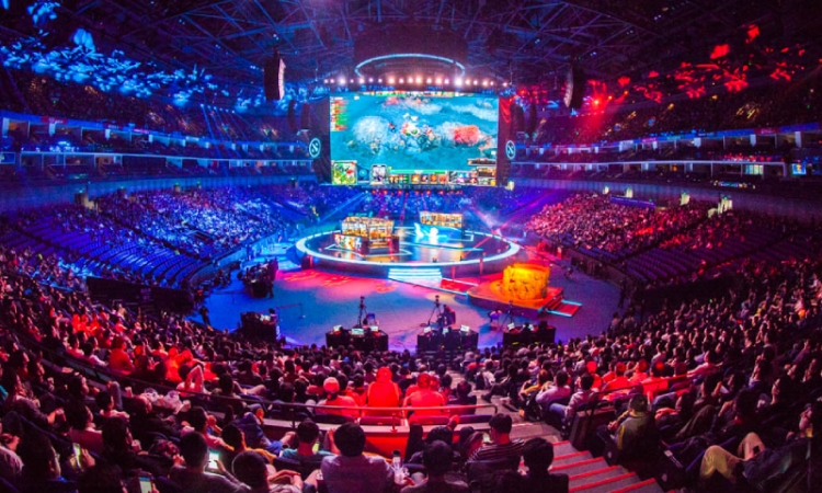 What Is Esports and How Did it Become a $1 Billion Industry?